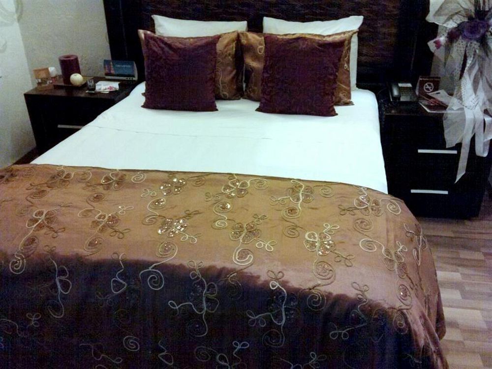M Hoteles Concepto Morelia Eksteriør billede